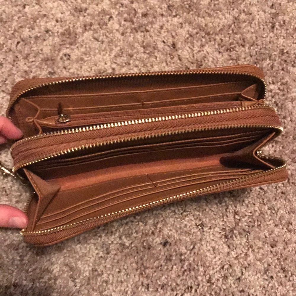 Wallet - Picture 2 of 2
